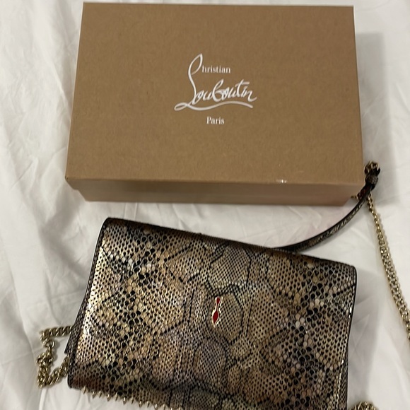 Very beautiful shoulder bag or cross body. Used 2 times. - Picture 4 of 4